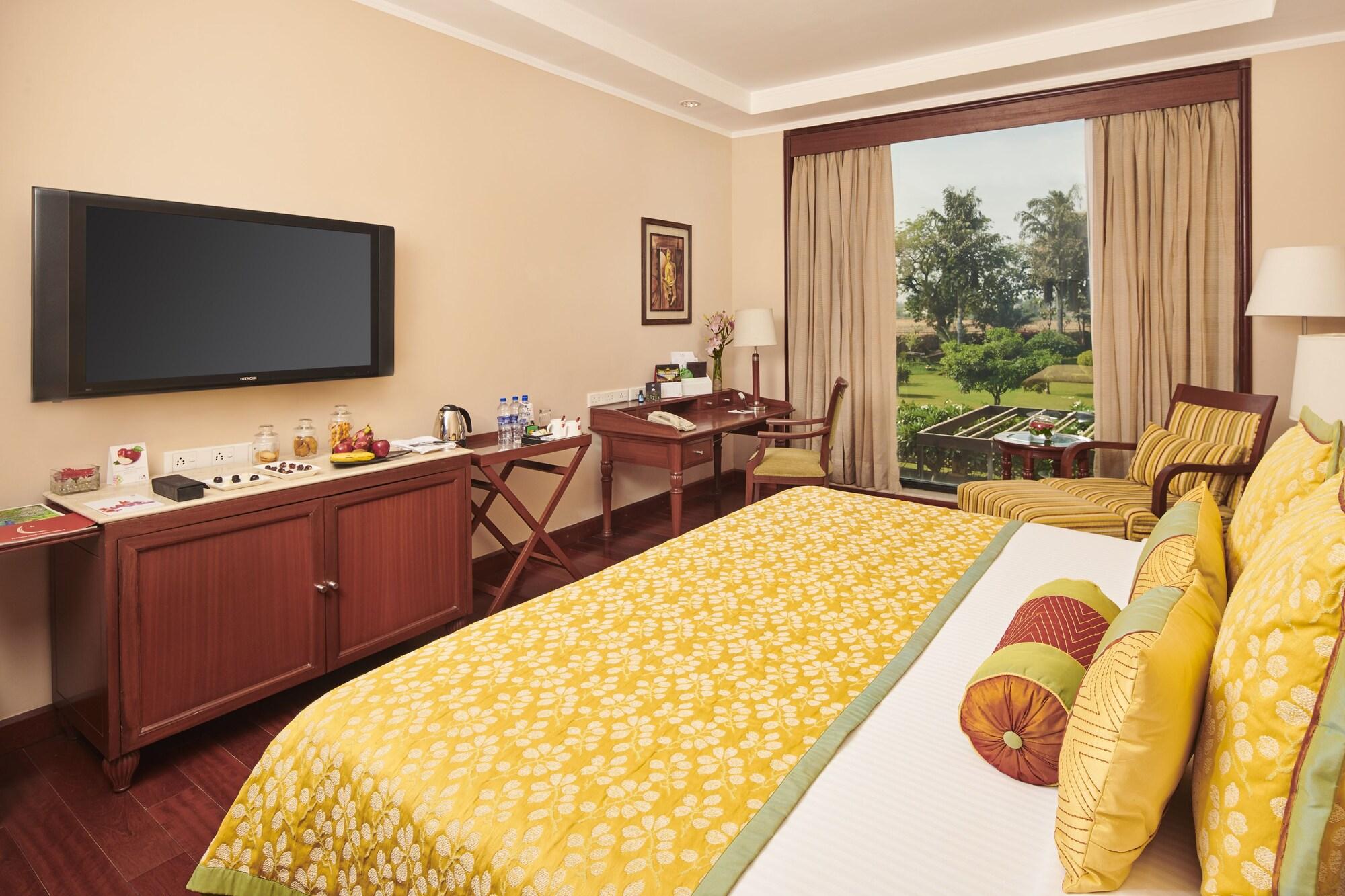 The Lalit Temple View Hotel Khajuraho Ngoại thất bức ảnh