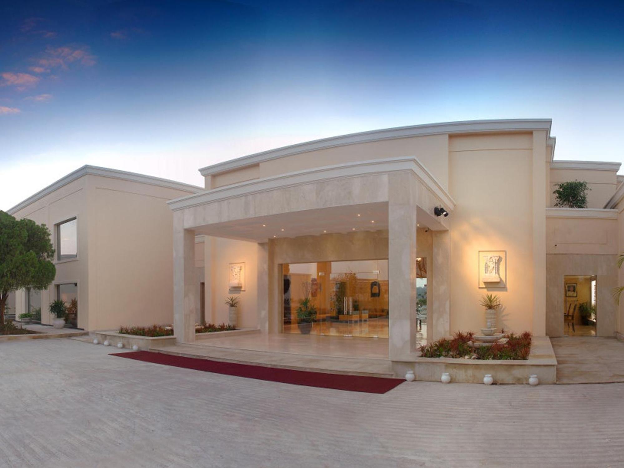 The Lalit Temple View Hotel Khajuraho Ngoại thất bức ảnh