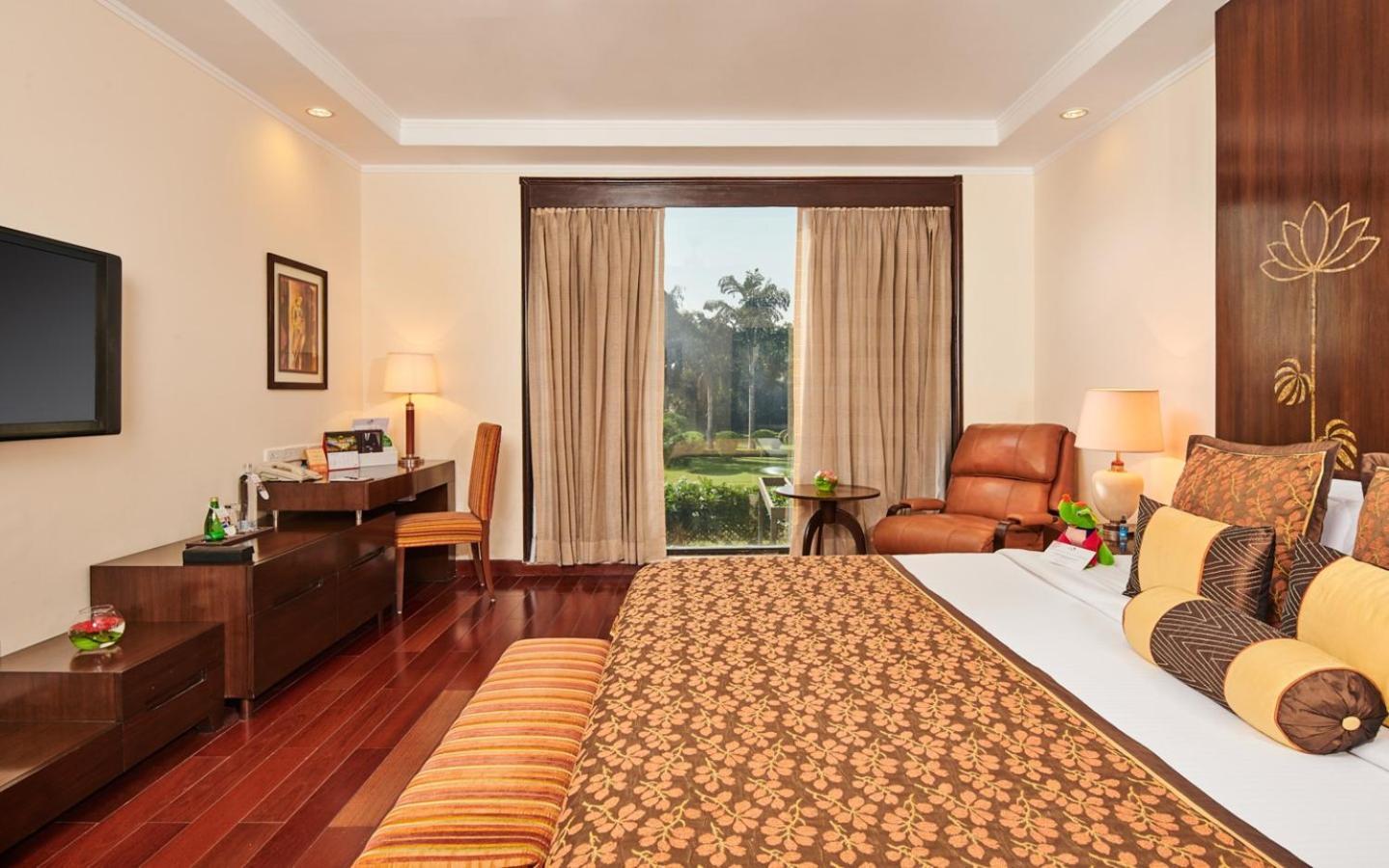 The Lalit Temple View Hotel Khajuraho Ngoại thất bức ảnh